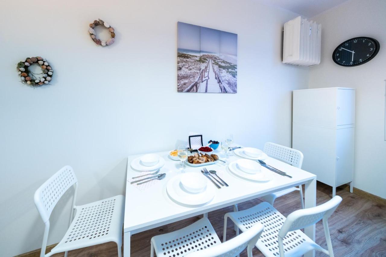 Apartament Blue Sea กดิเนีย ภายนอก รูปภาพ